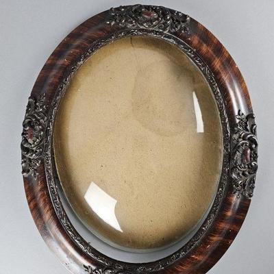 Lot 255 | Vintage Oval Bubble Glass Picture Frame