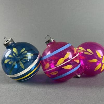 Lot 78 | 3 Vintage Glass Ornaments