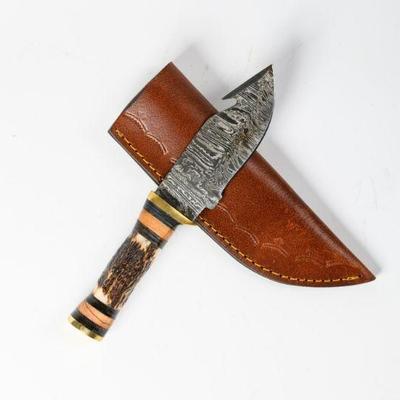 Lot 103g | Handmade Damascus Steel Knife