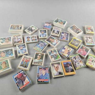 Lot 403 | Vintage MLB Player Card Variety Packs