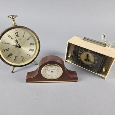 Lot 39 | Vintage Alarm Clocks, Bulova & More!