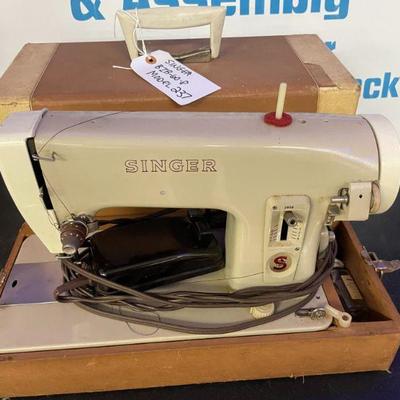 Sale Photo Thumbnail #100: Singer Sewing Machine