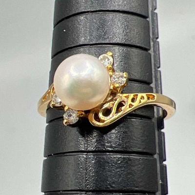 14K Gold Pearl Ring with Diamond Accents

