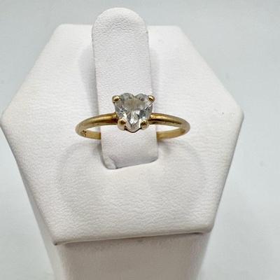 Sparkling Solitaire Heart Ring 10K Gold

