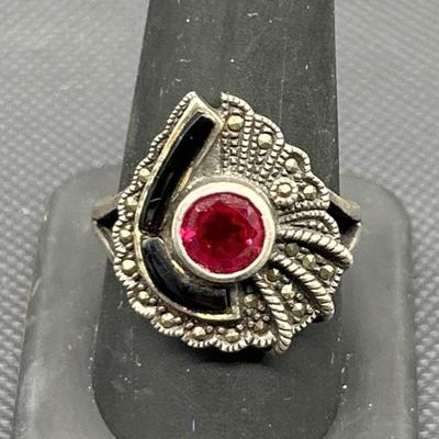 925 Silver w/ Ruby Ring, Size 10, TW 6.4g