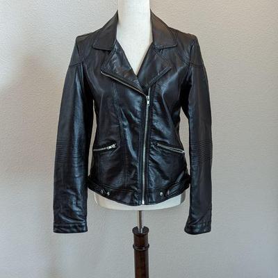 Forever 21 Women's Size Large Black Faux Leather Jacket