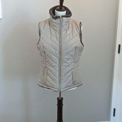 Kerenhart Women's Size Medium Tan Faux Fur Lined Vest
