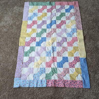 Unfinished Homemade Quilt with Bow Design 53