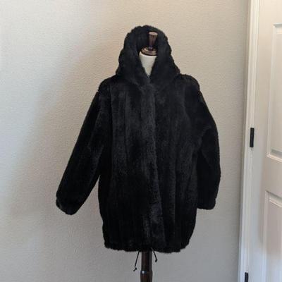Duffel Outdoor Women's Size Small Black Faux Fur Hooded Coat