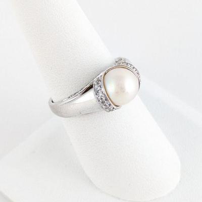 14K White Gold Freshwater Pearl & Diamond Ring