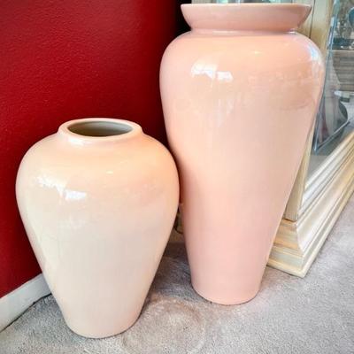 Multiple vintage Haegar vases