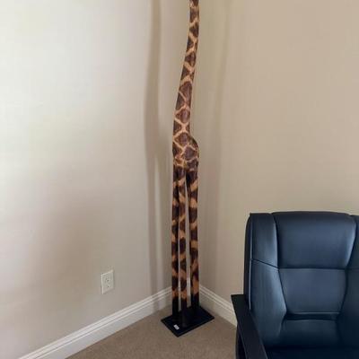 6' wooden giraffe 