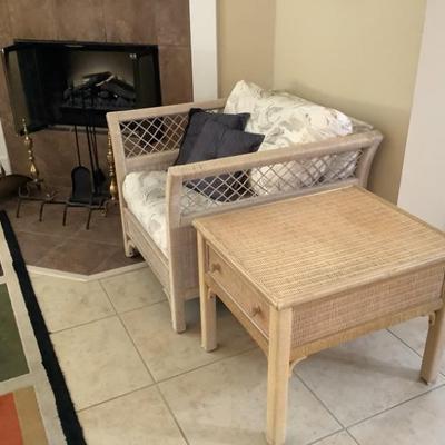  Broyhill side table
