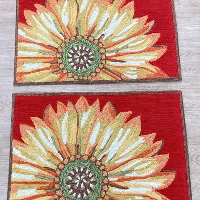 DILA106 Liora Manne, Sunflower, Front Porch Rugs, New	Explosion of bright red, yellow, orange. Great way to bring color to your door and...