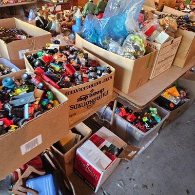 Yard sale photo in Oshkosh, WI