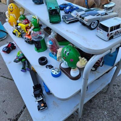 Yard sale photo in Oshkosh, WI