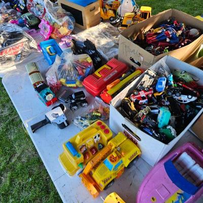 Yard sale photo in Oshkosh, WI