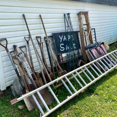 Yard sale photo in Frankfort, OH