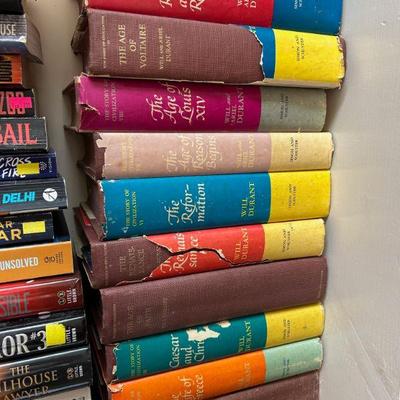 Several sets of vintage collectible books