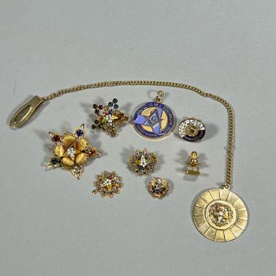 (9pc) MASONIC COSTUME JEWELRY | Including some pins, pendants, clips and others, two from New York

