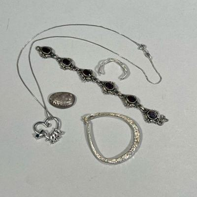 (5pc) MIXED LOT STERLING JEWELRY | Including a link bracelet with amethyst (one link separated), a heart-pendant necklace with multicolor...