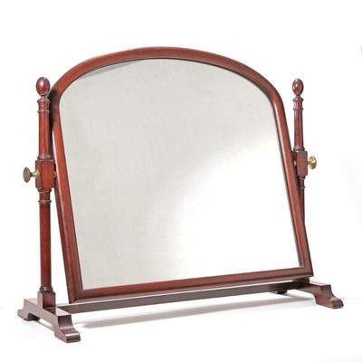 A.H. DAVENPORT (CAMBRIDGE, MA) DRESSING MIRROR | Swivel mirror with brass hardware on a solid wood frame h. 24 x 26.75 x 11.75 in.
