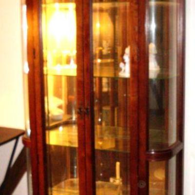 LIGHTED GLASS DISPLAY CABINET