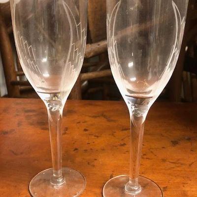 Pair Lalique, France Angel crystal champagne flutes glasses 8 1/8