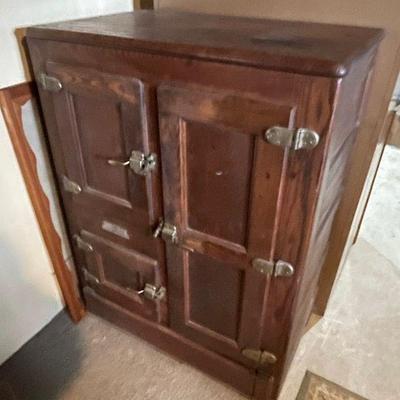 Antique Oak 3 door ice box, Leonard Refrigerators with porcelain interior, beautiful original finish.  Would make a wonderful bar.,