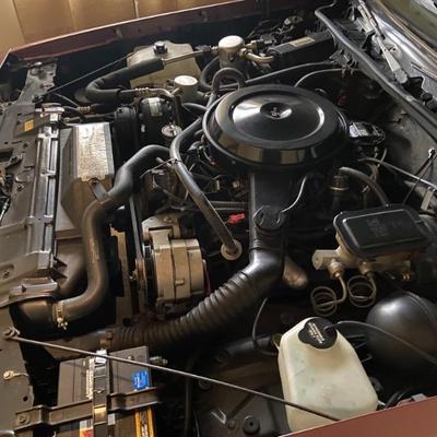 Engine compartment of 1986 Olds