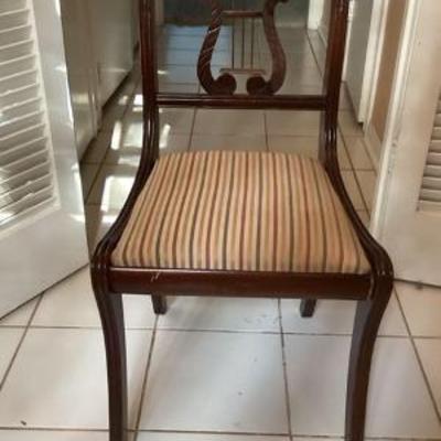 Lire back chair, have 2