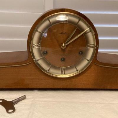 MMS071 Vintage Original Mauthe Germany Mantle Clock 