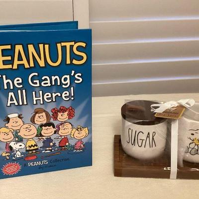 MMS076 Peanuts Snoopy Sugar & Creamer Set & Book