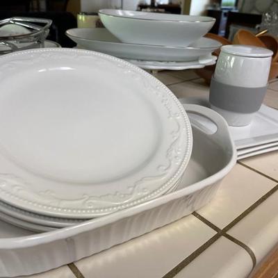 Large plates and cookware 