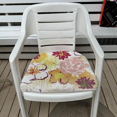Set of 2 outdoor chairs