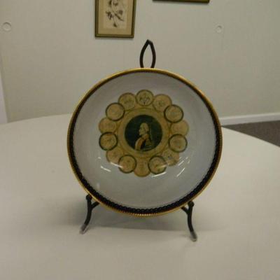 George Washington and seals of the original 13 original states with populations Mount Vernon 1994 Andrea Pottery Seal of the U.S. total...