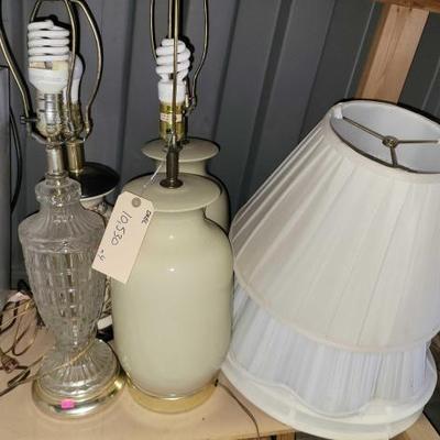 #10530 â€¢ (4) Lamps with Lamp Shades
