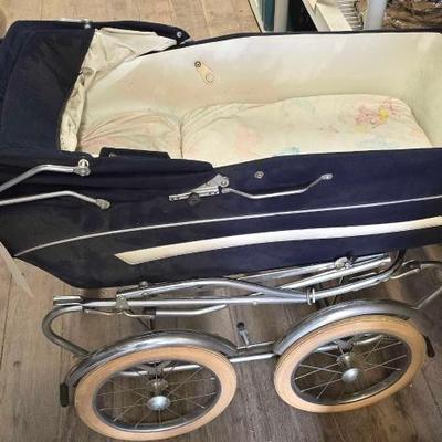 #7740 â€¢ Vintage Baby Stroller
