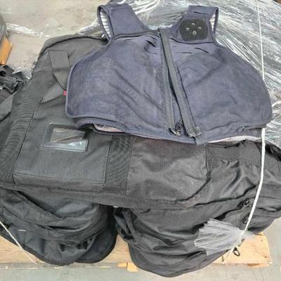 #2512 â€¢ Approx (20) Safariland Tactical Vests
