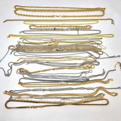#1008 â€¢ Costume Jewelry Necklaces
