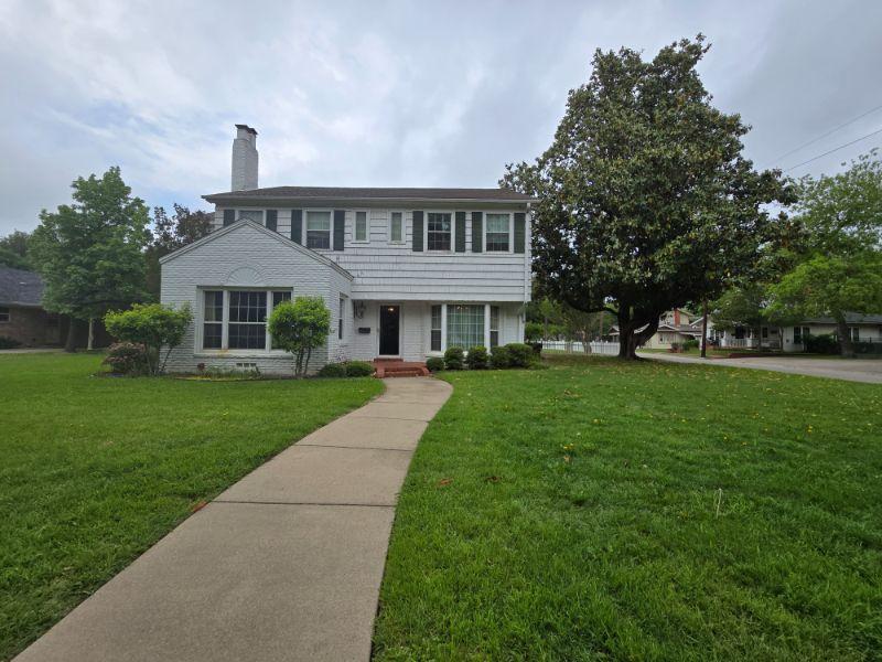 Historic District of Gainesville by Godley Estate Sales