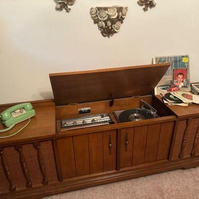 Console Record Player