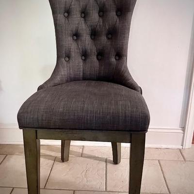 10 Chesterfield Chairs (almost new) 