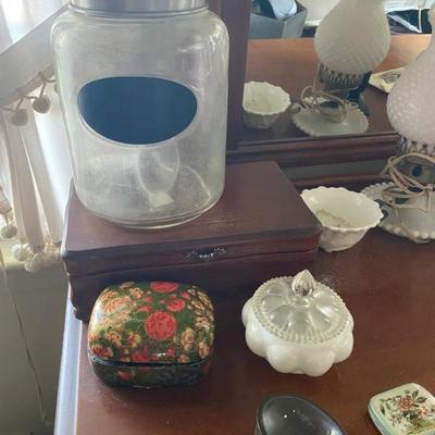 Estate Sales By Olga in Colonia NJ