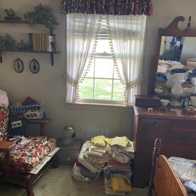 Estate Sales By Olga in Colonia NJ