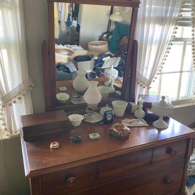 Estate Sales By Olga in Colonia NJ