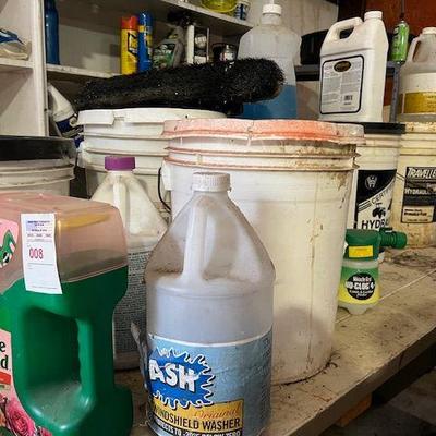 Variety of misc cleaning products