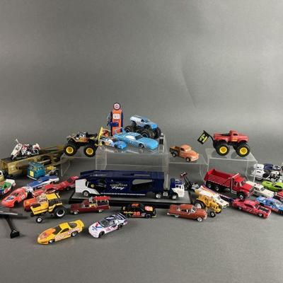 Lot 272 | Lot of Die Cast Cars