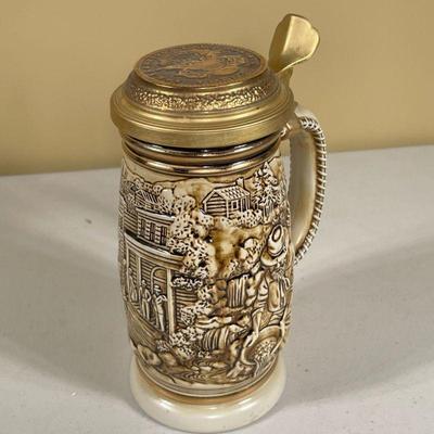 THE GOLD RUSH BEER STEIN | Avon stamped, handcrafted in Brazil. - h. 8.5 mm

