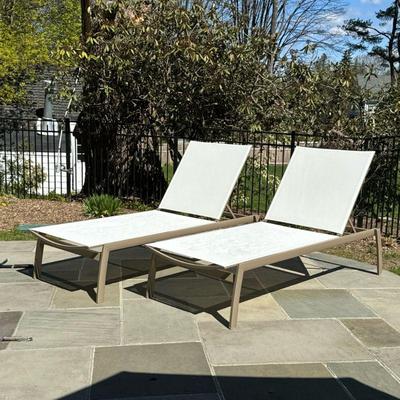 (2PC) FRONTGATE PATIO CHAISE LOUNGE CHAIRS (1 OF 2 PAIRS) | Near New condition Front Gate Adjustable sun chairs; nb. the client added a...